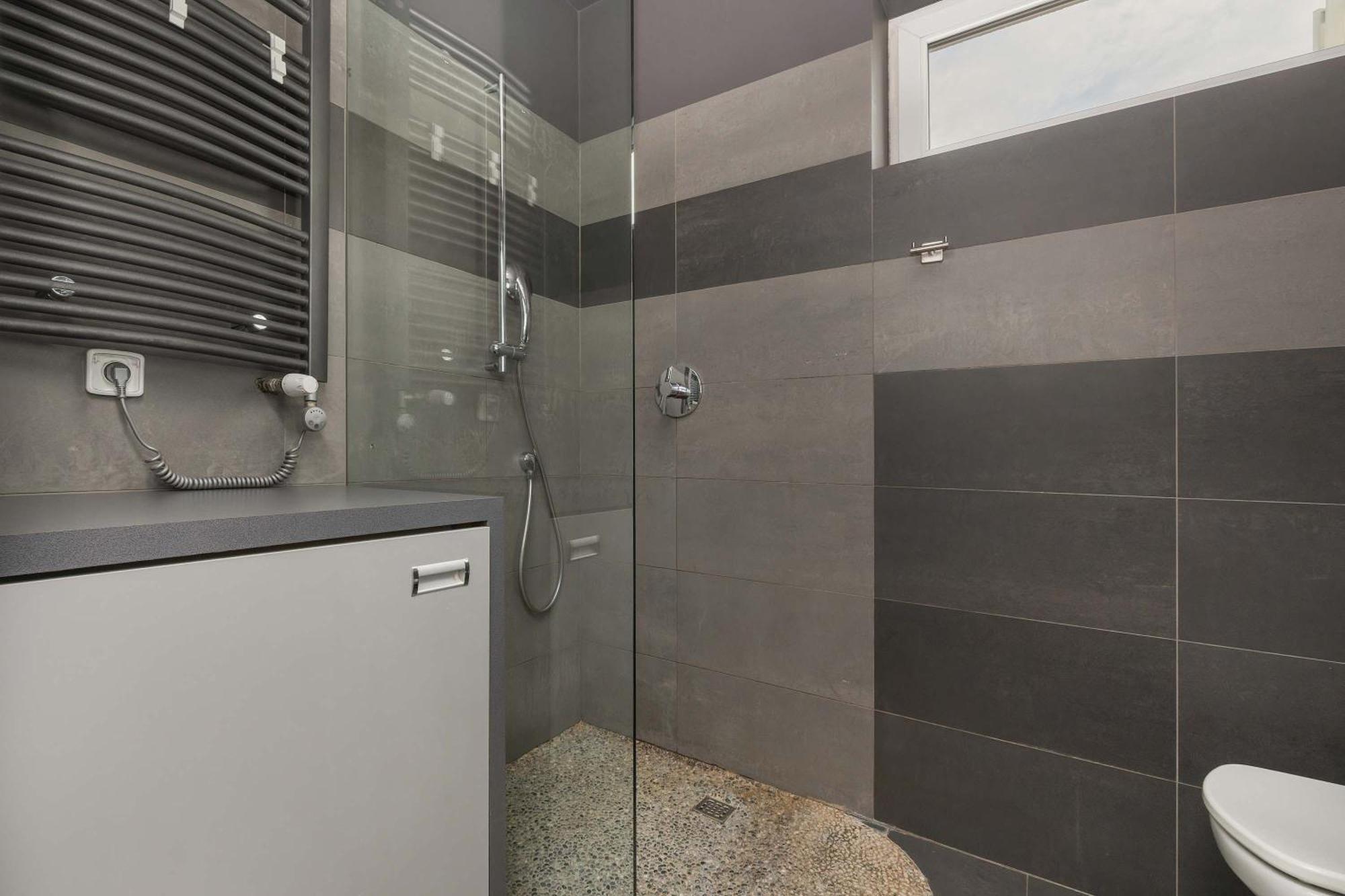 Cozy With Parking Near Babice Airport By Renters Apartament Warszawa