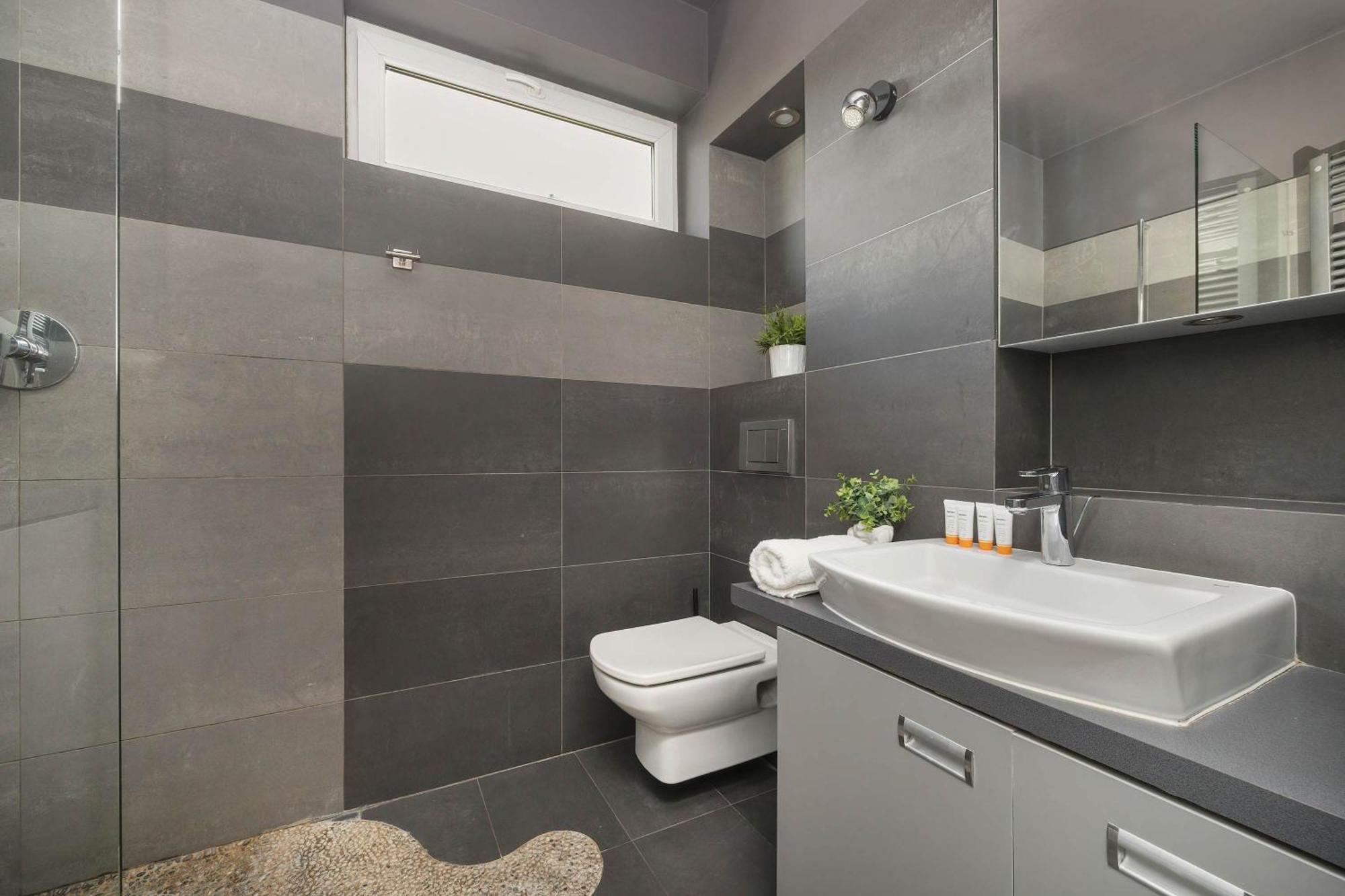 Cozy With Parking Near Babice Airport By Renters Warszawa