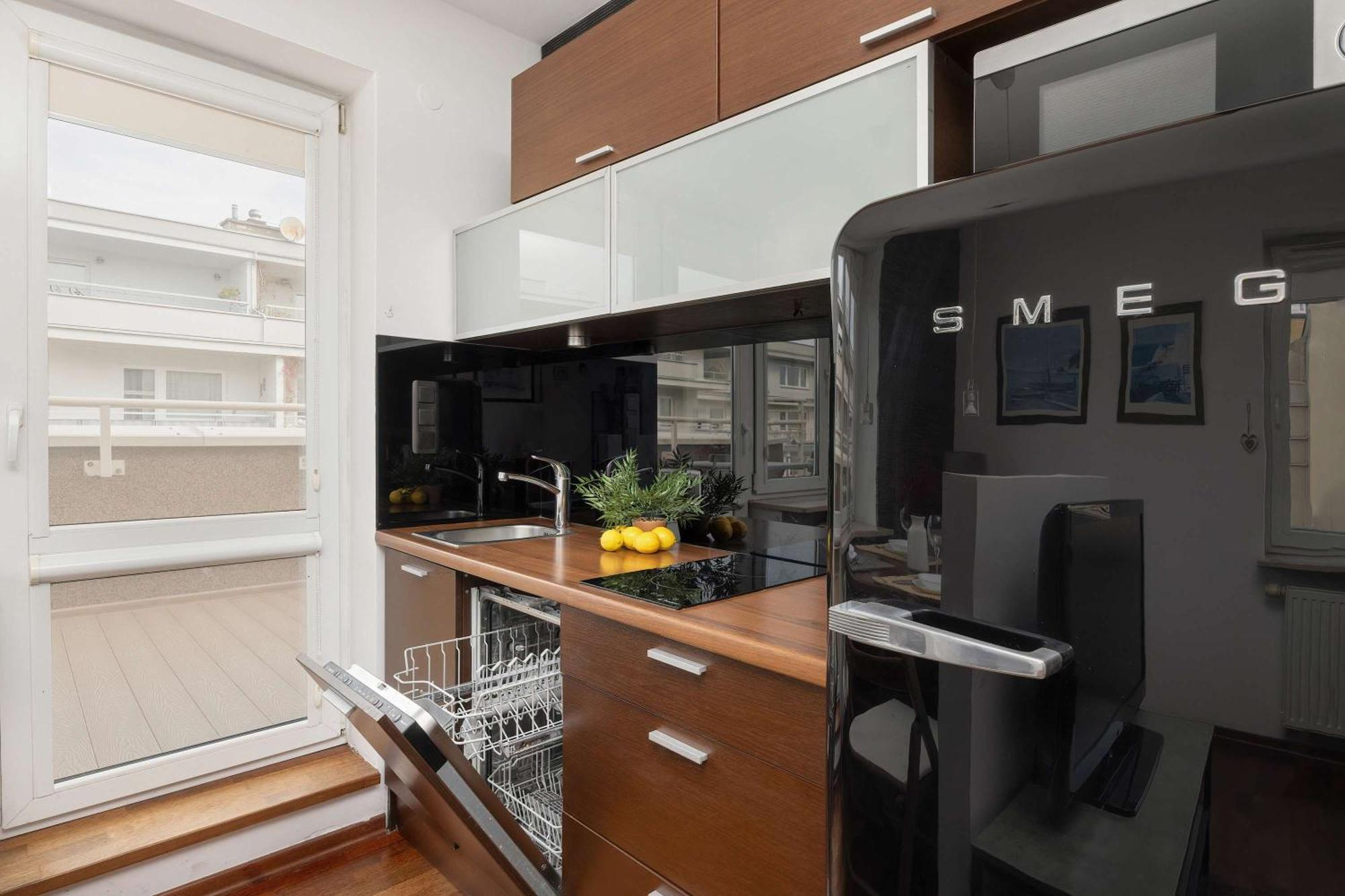Cozy With Parking Near Babice Airport By Renters *