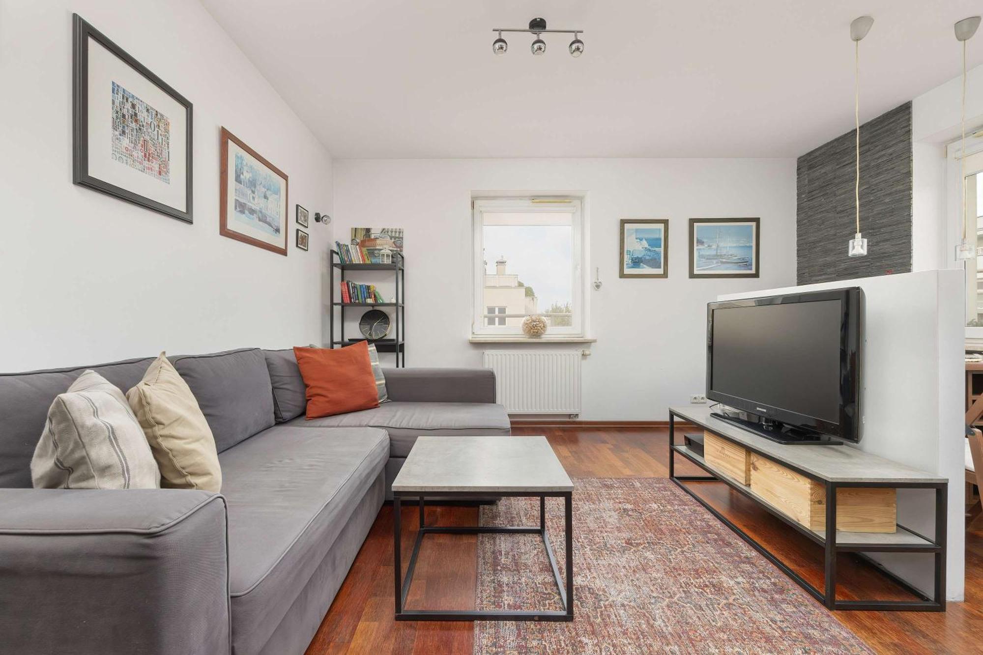 Cozy With Parking Near Babice Airport By Renters Leilighet Warszawa
